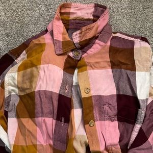 old navy women’s flannel never worn perfect condition